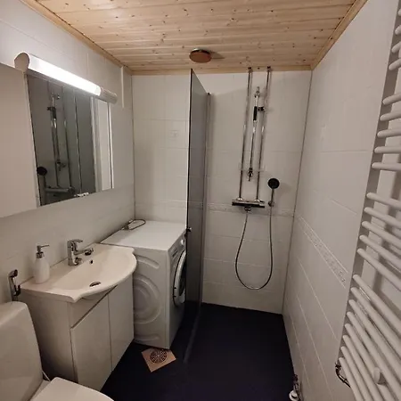 Spacious Apartment At Toppila 60M2
